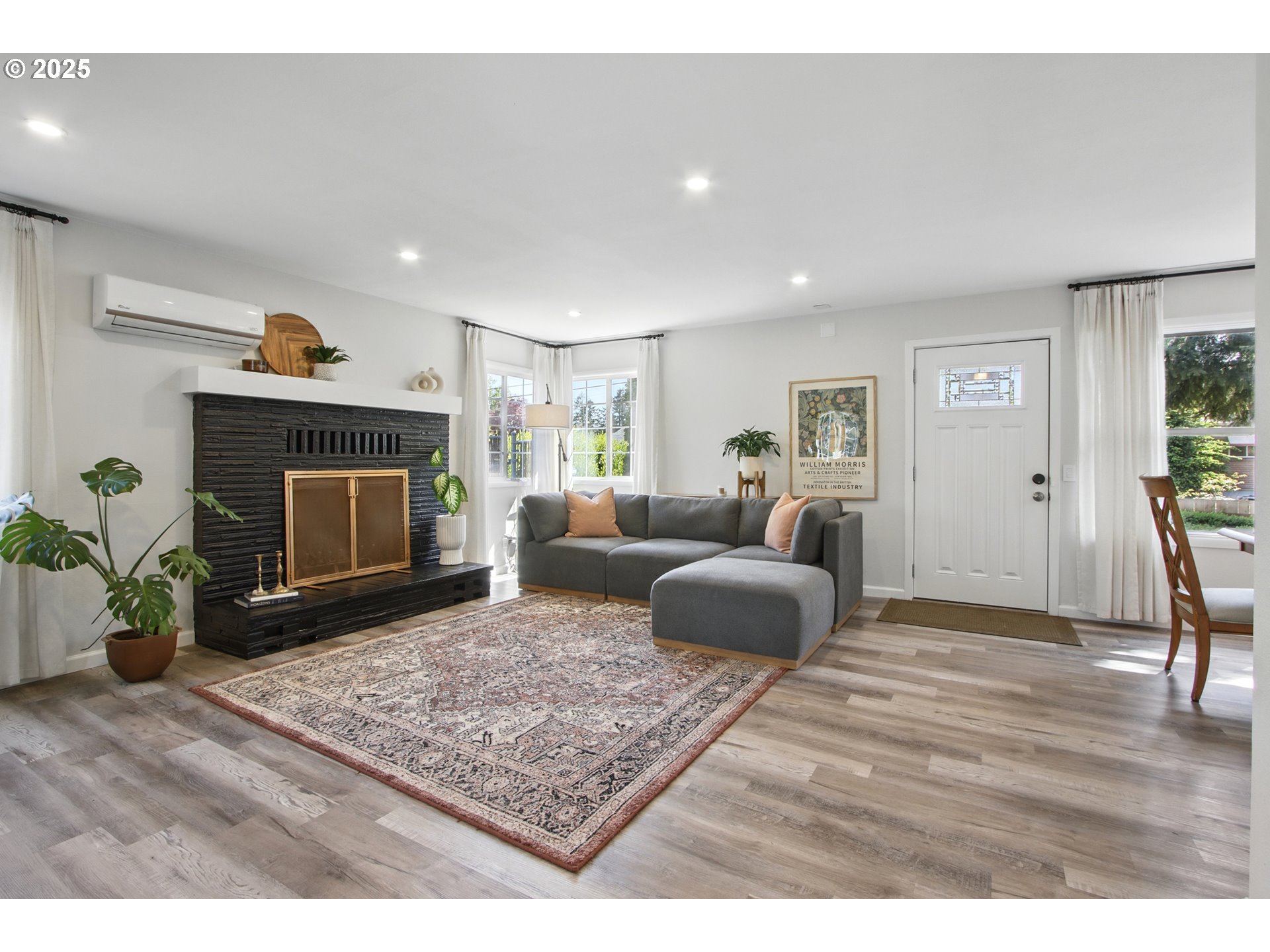 11 NE 128TH AVE