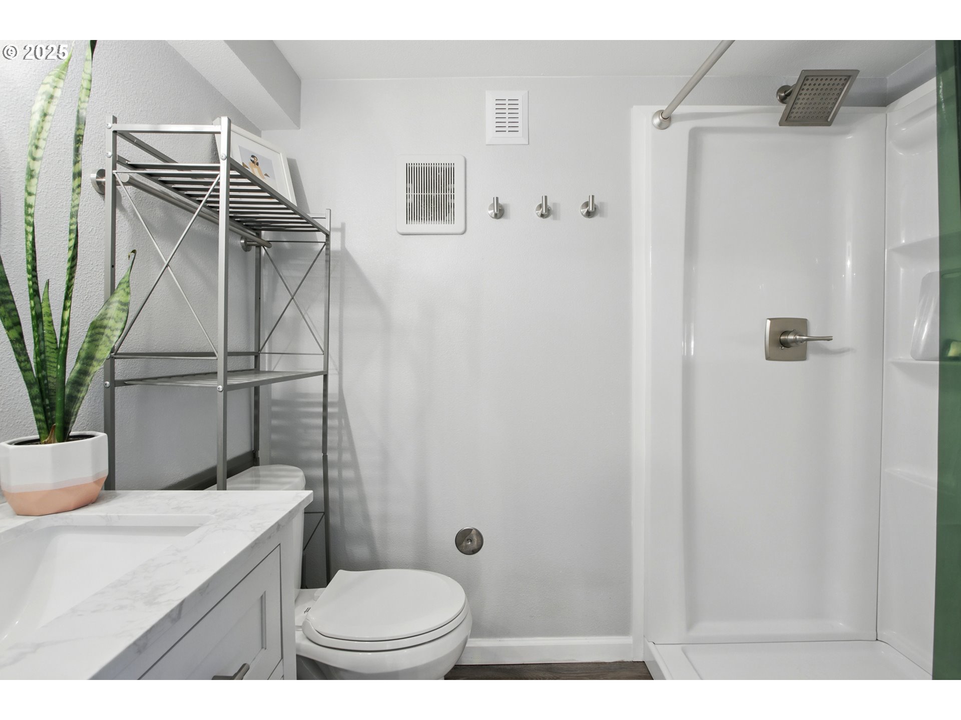 11 NE 128TH AVE