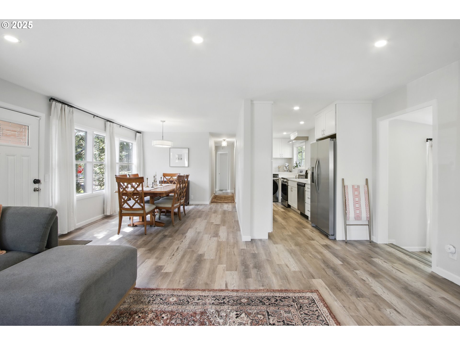 11 NE 128TH AVE