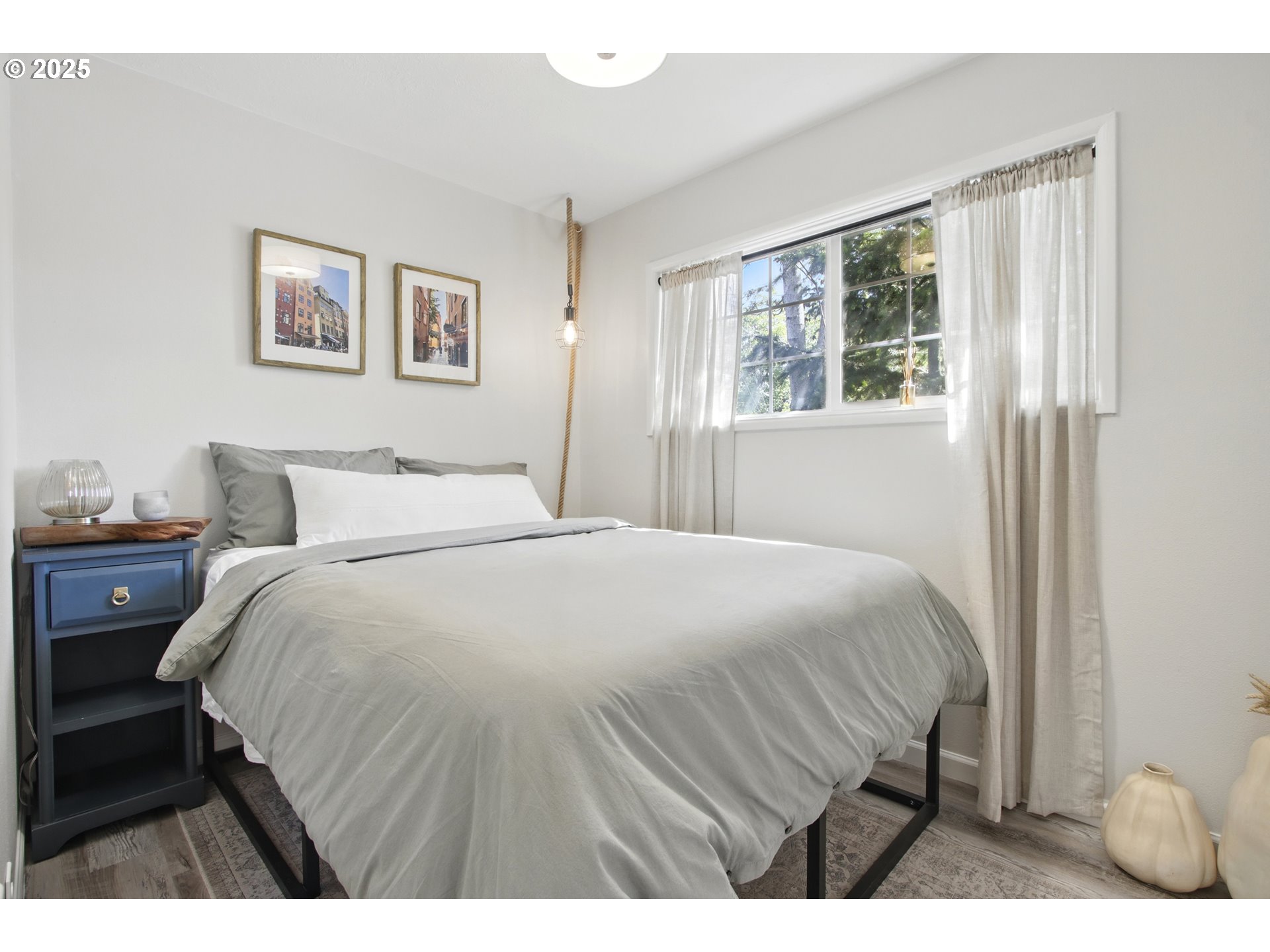 11 NE 128TH AVE