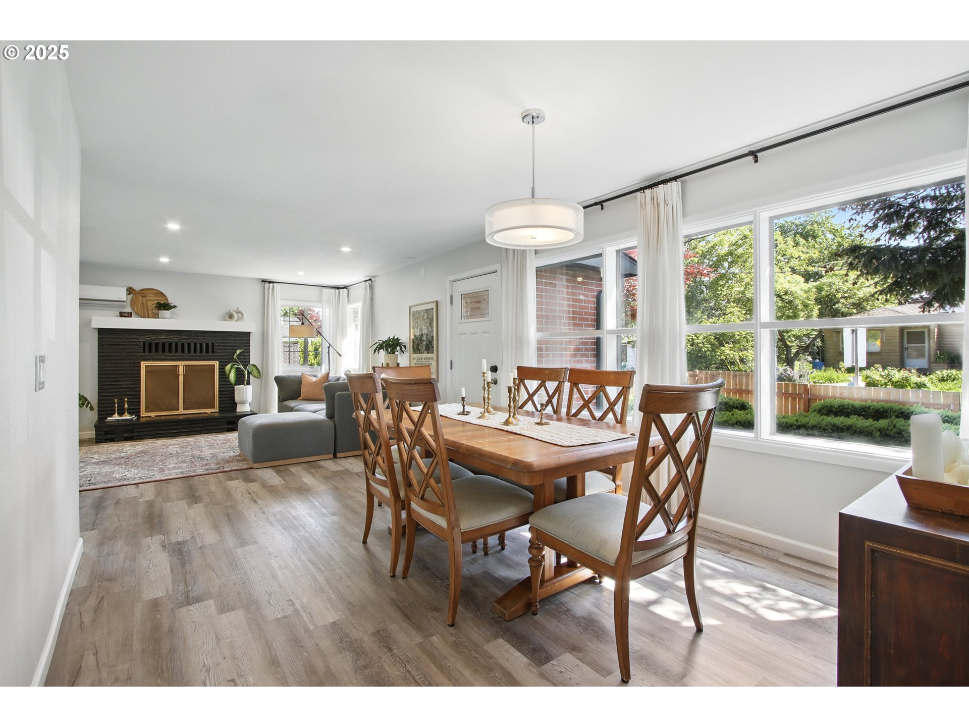 11 NE 128TH AVE