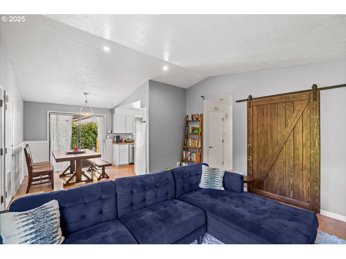 17657 SE SCRUTTON LN