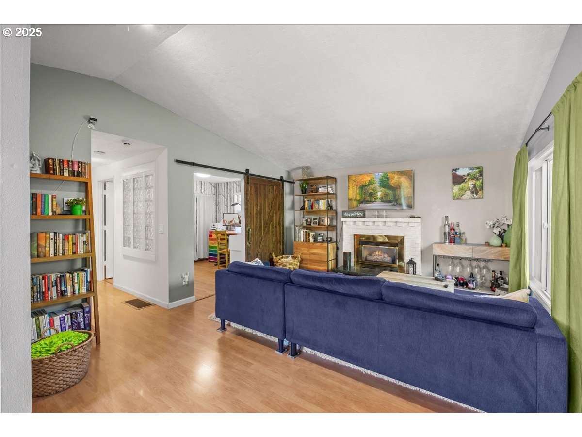 17657 SE SCRUTTON LN