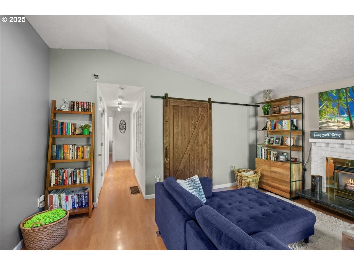 17657 SE SCRUTTON LN