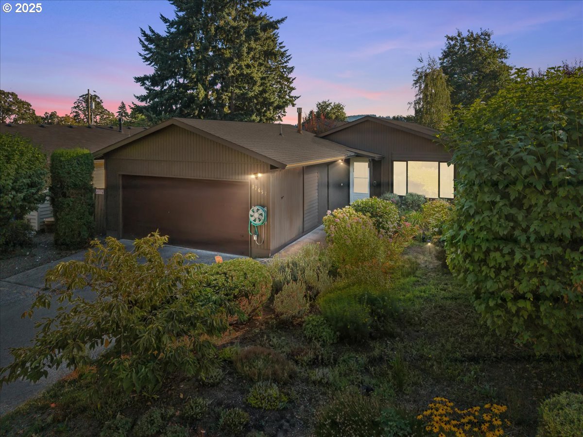 17657 SE SCRUTTON LN