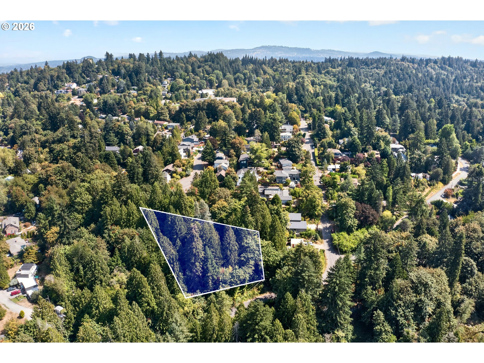 1103 SW MAPLECREST DR