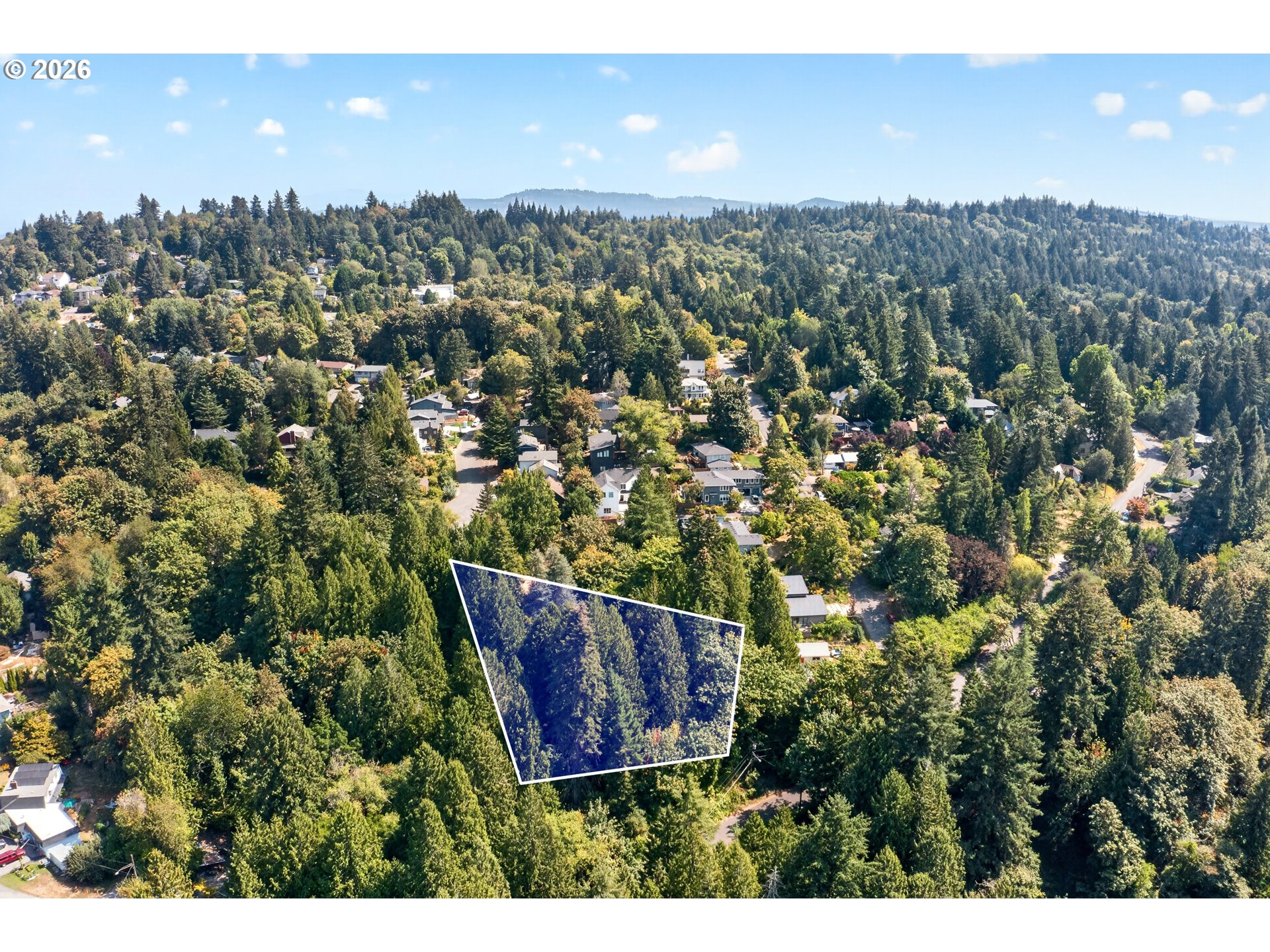 1103 SW MAPLECREST DR