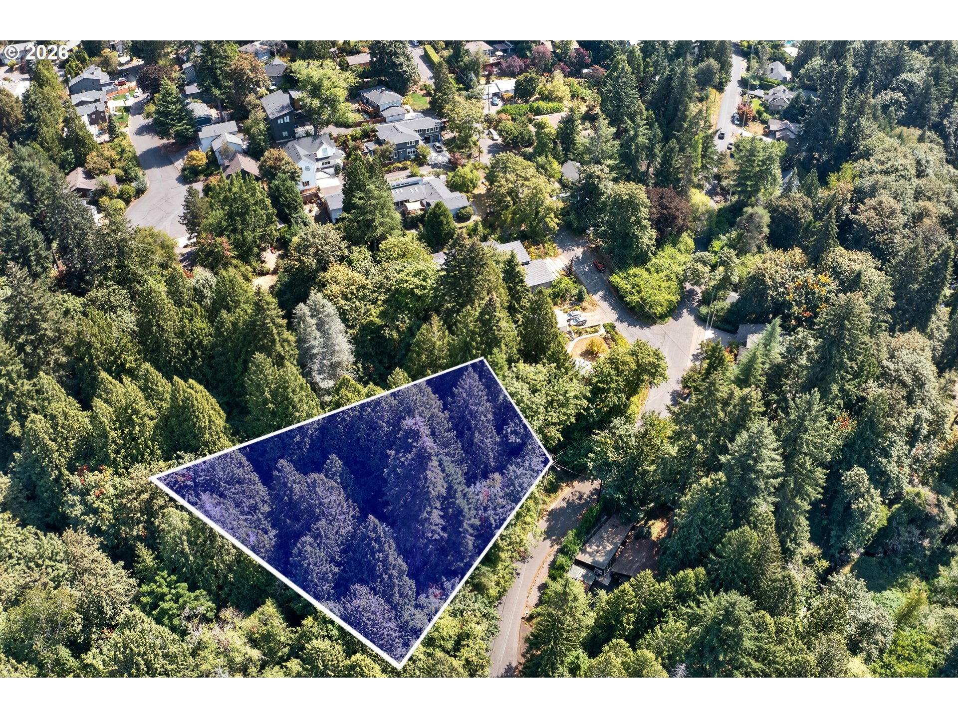 1103 SW MAPLECREST DR