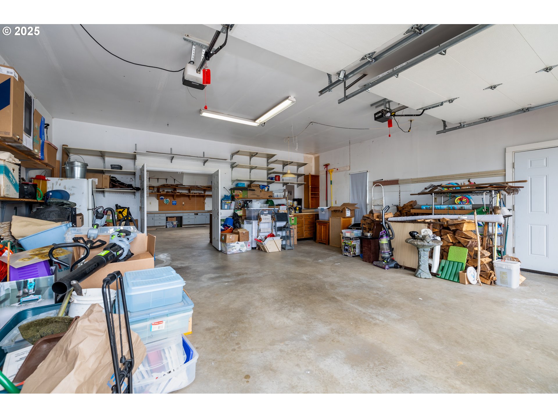 60 SE COOK AVE
