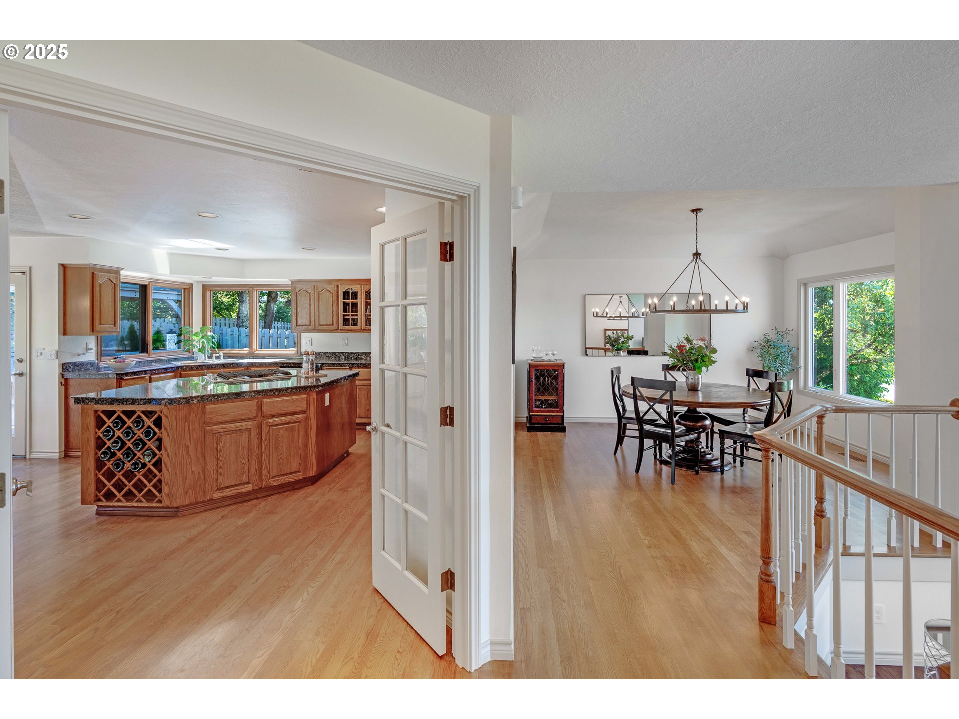 2095 WELLINGTON DR