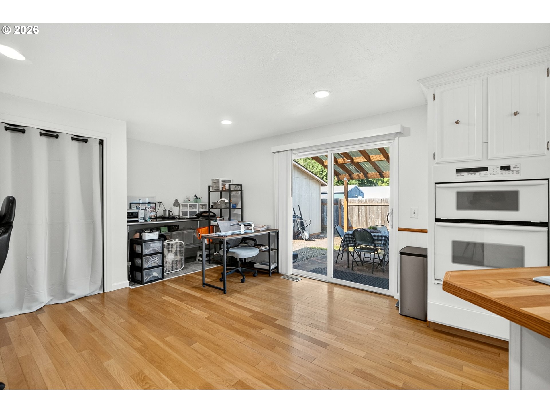 1801 SE 54TH AVE