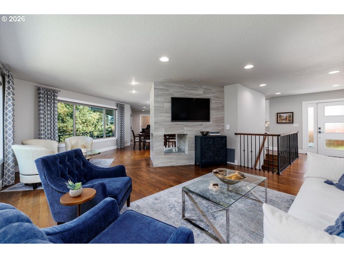 15805 SW COLONY DR