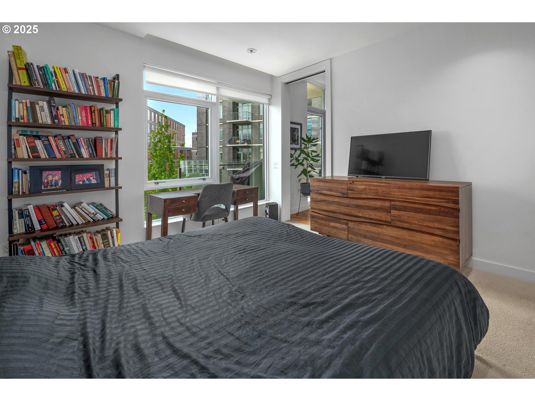 949 NW OVERTON ST 601