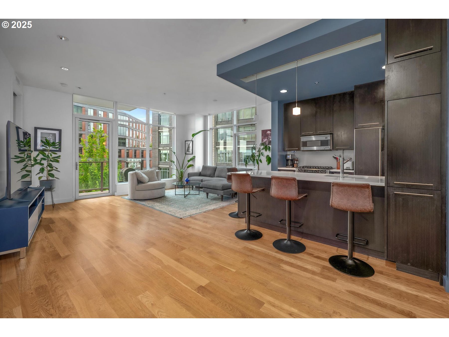 949 NW OVERTON ST 601