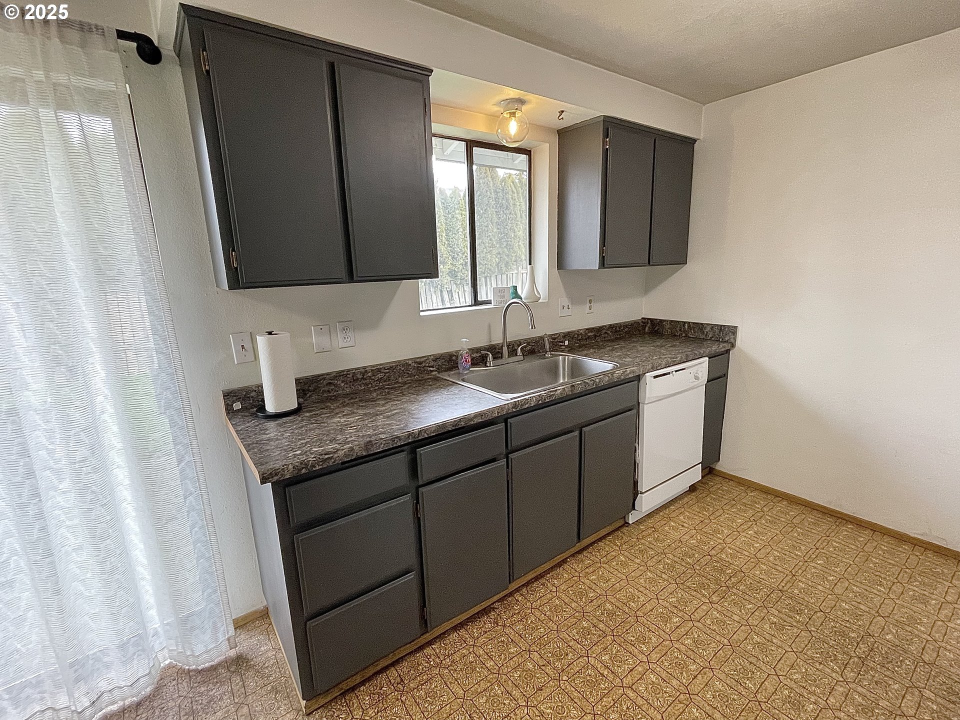 200 SW NORRIS CT, McMinnville