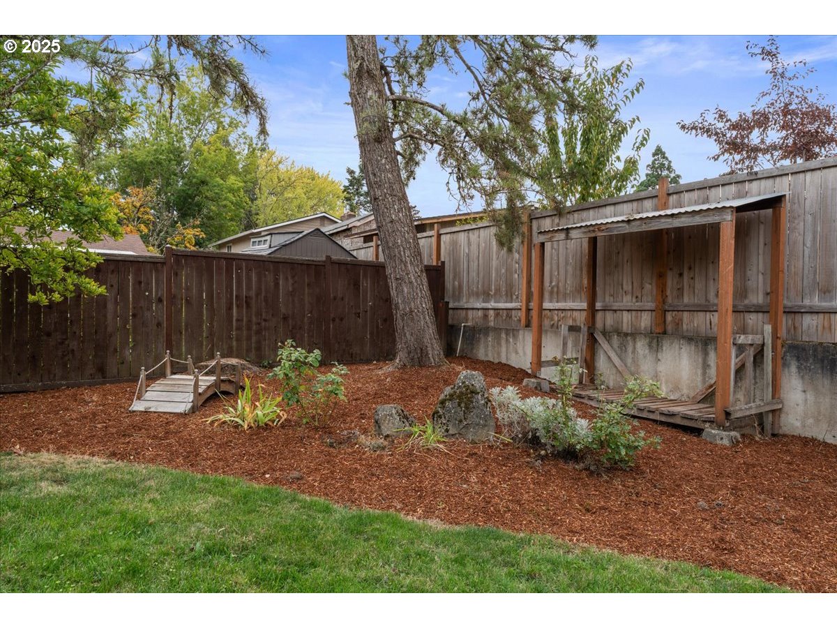 20624 SW ROSA DR
