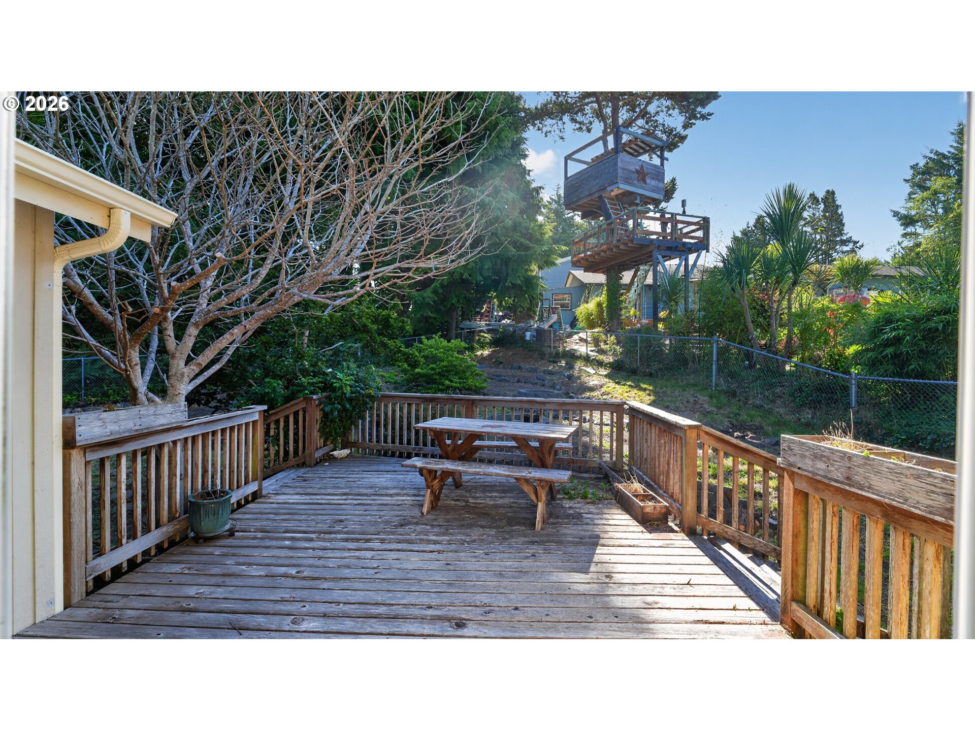 30 MARION LN