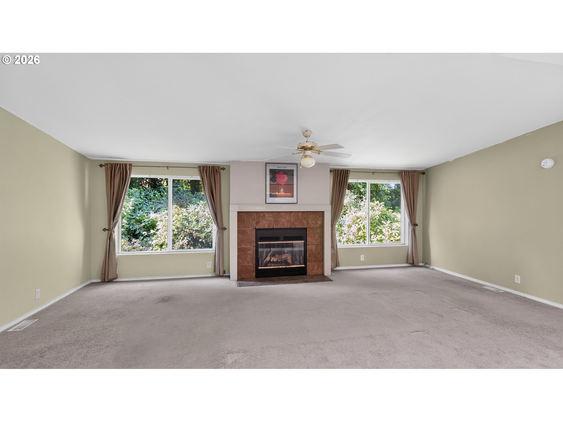 30 MARION LN