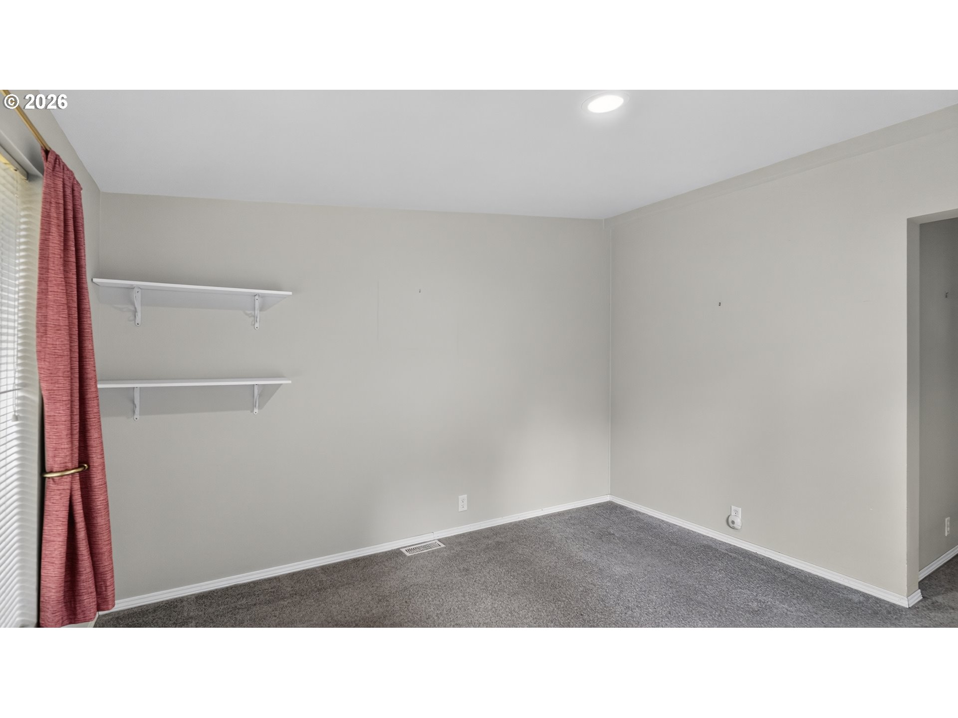 30 MARION LN