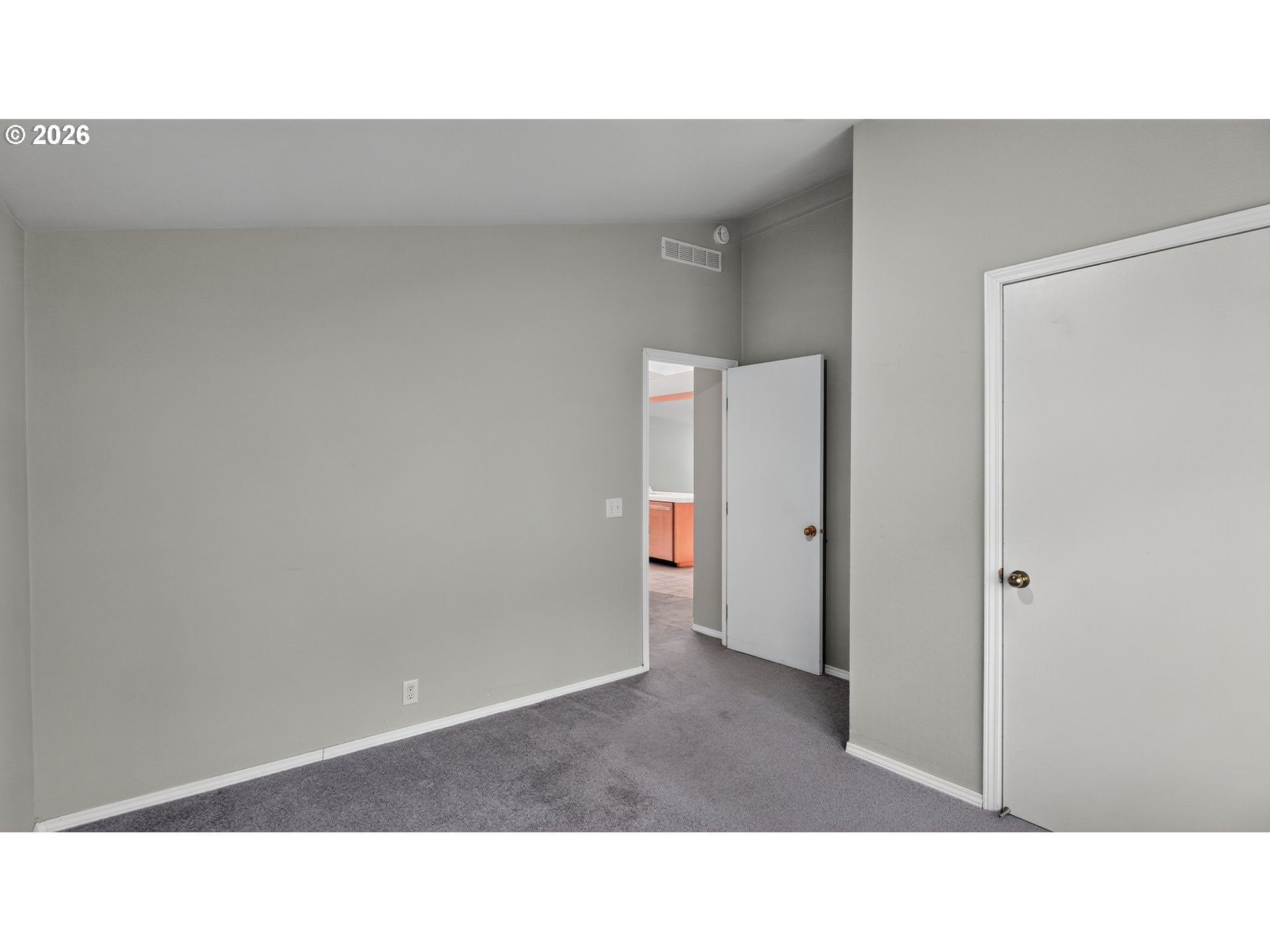 30 MARION LN