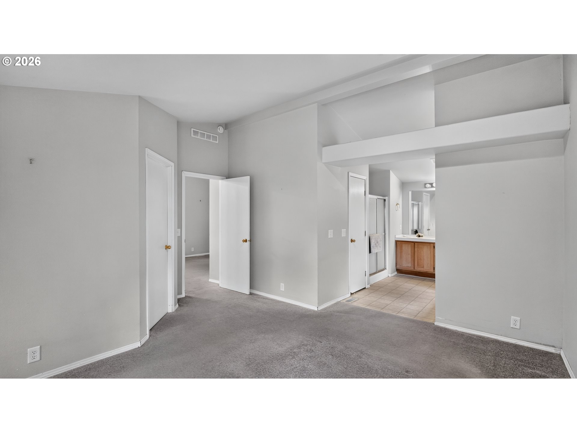 30 MARION LN