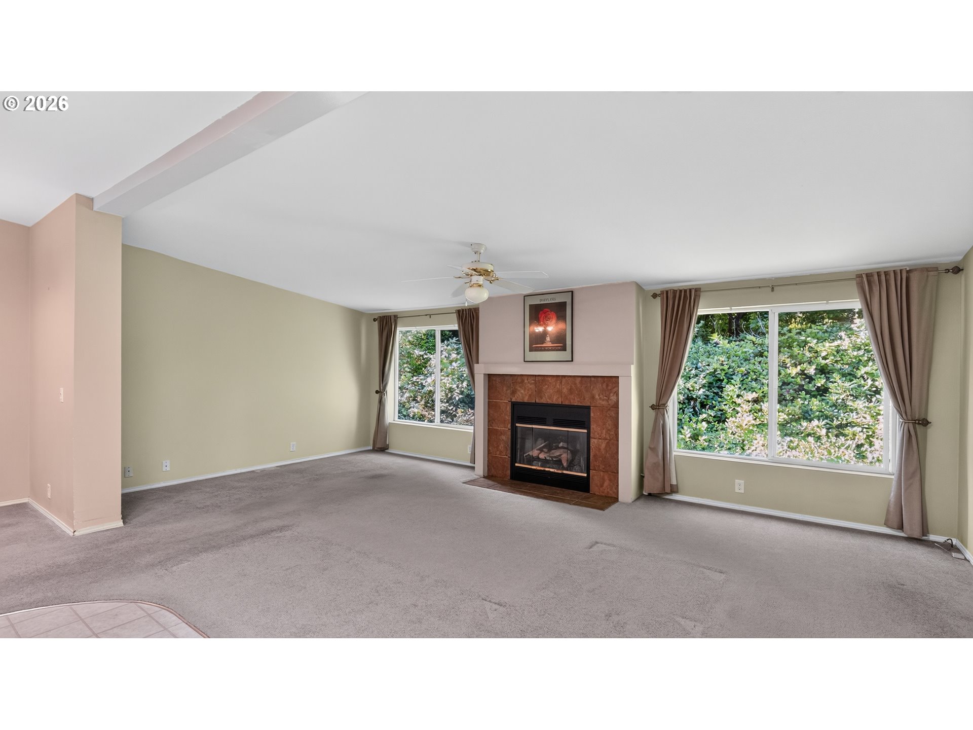 30 MARION LN