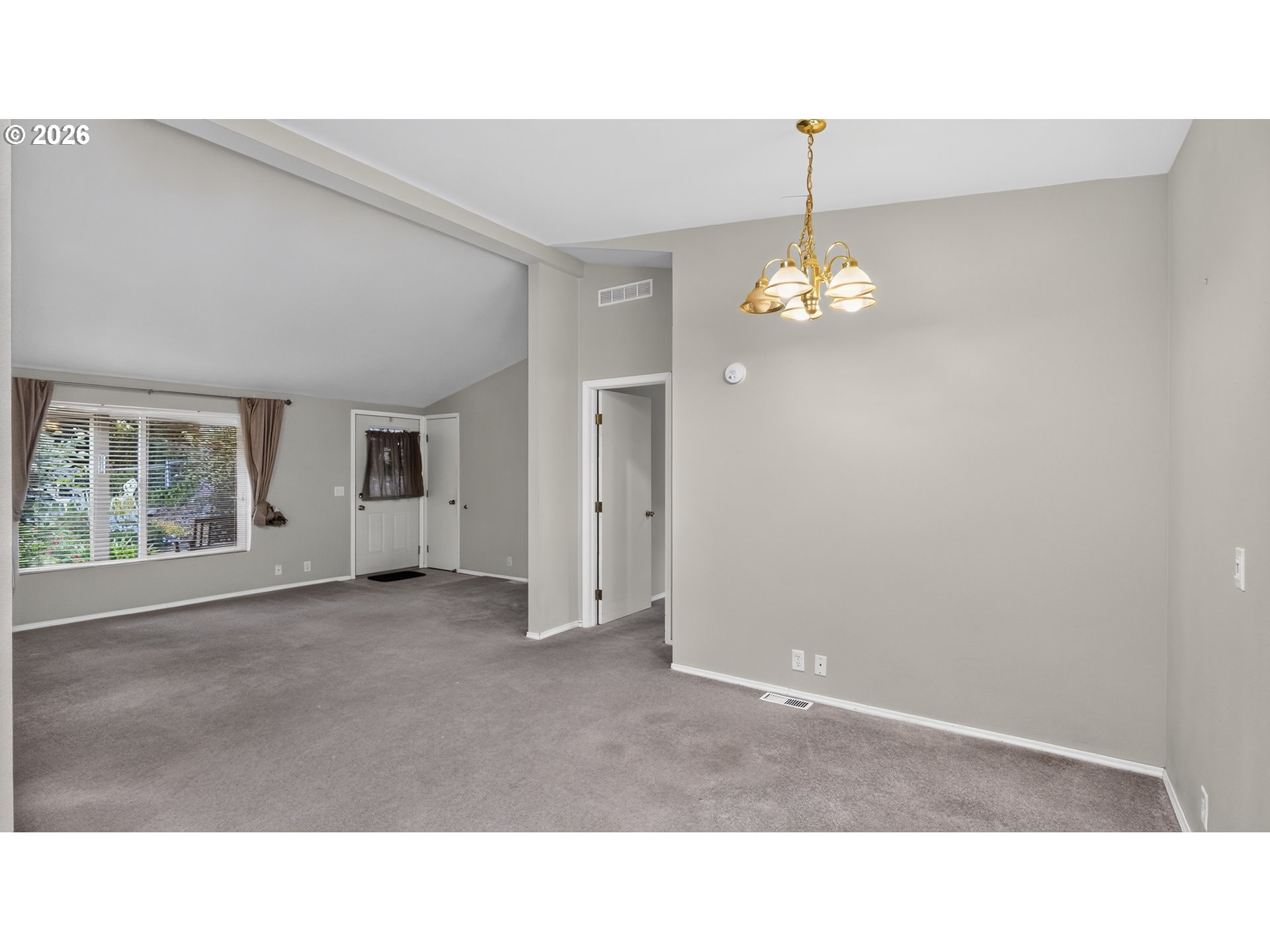 30 MARION LN