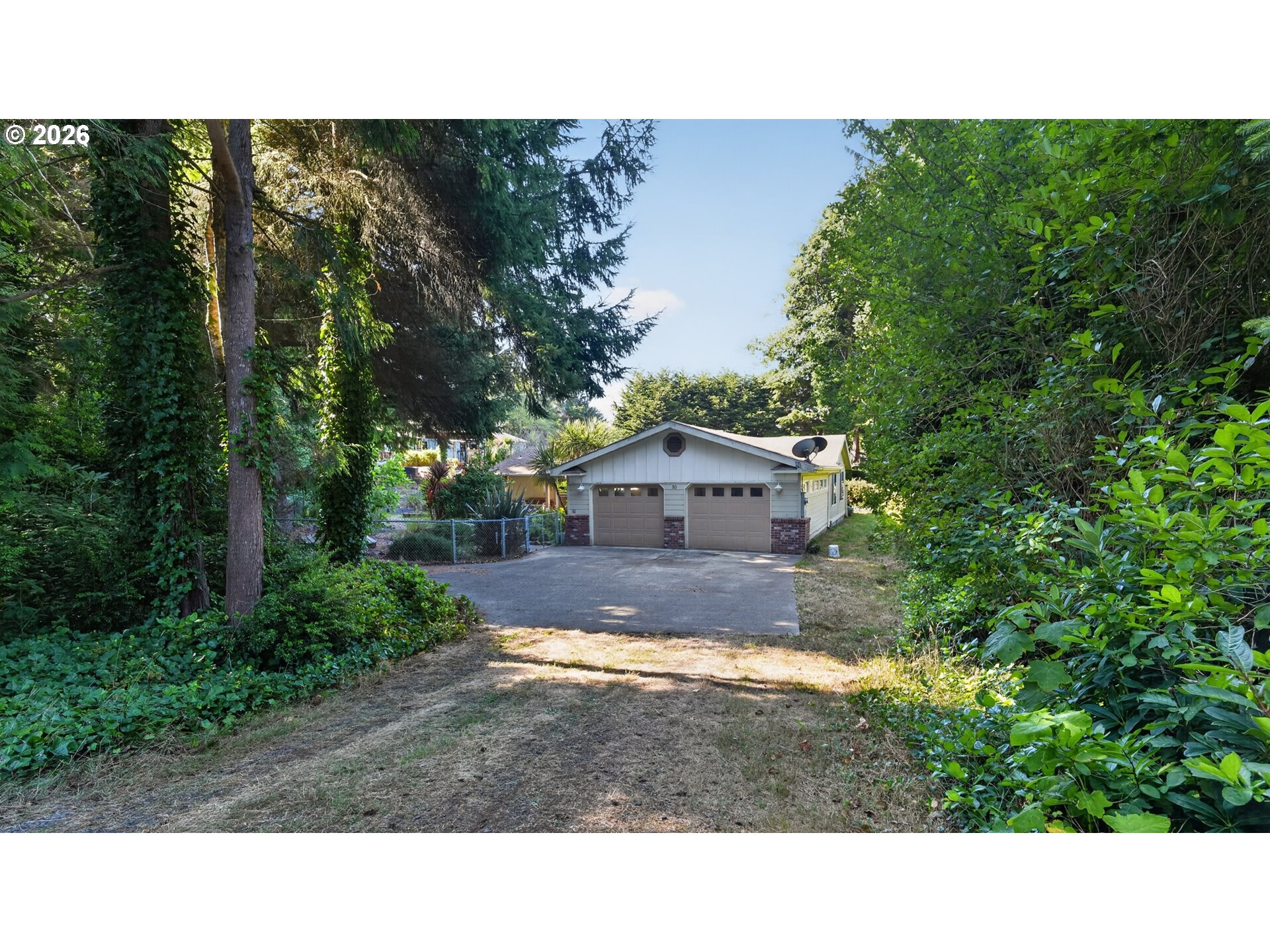 30 MARION LN