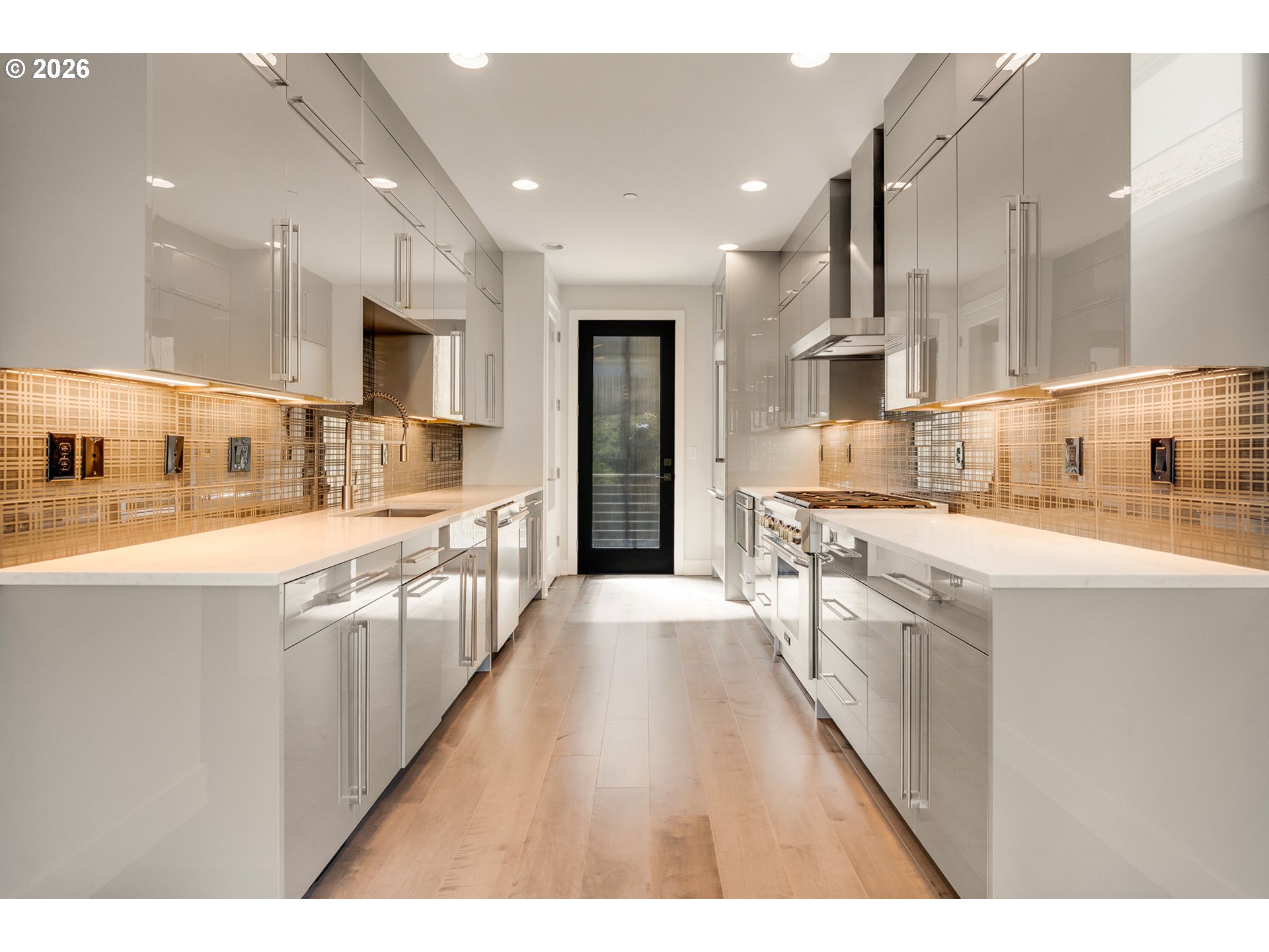 1625 SW MONTGOMERY ST