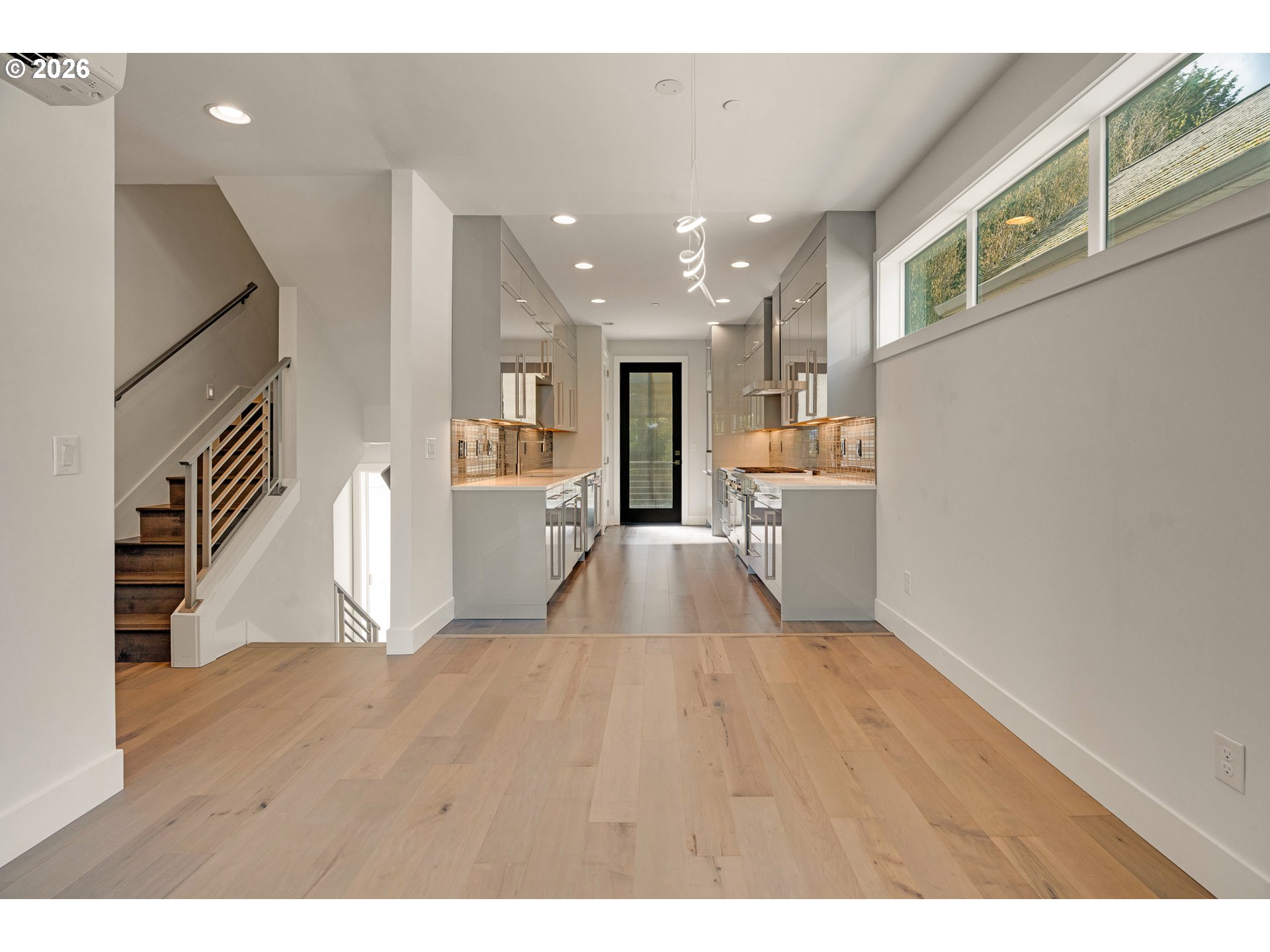 1625 SW MONTGOMERY ST