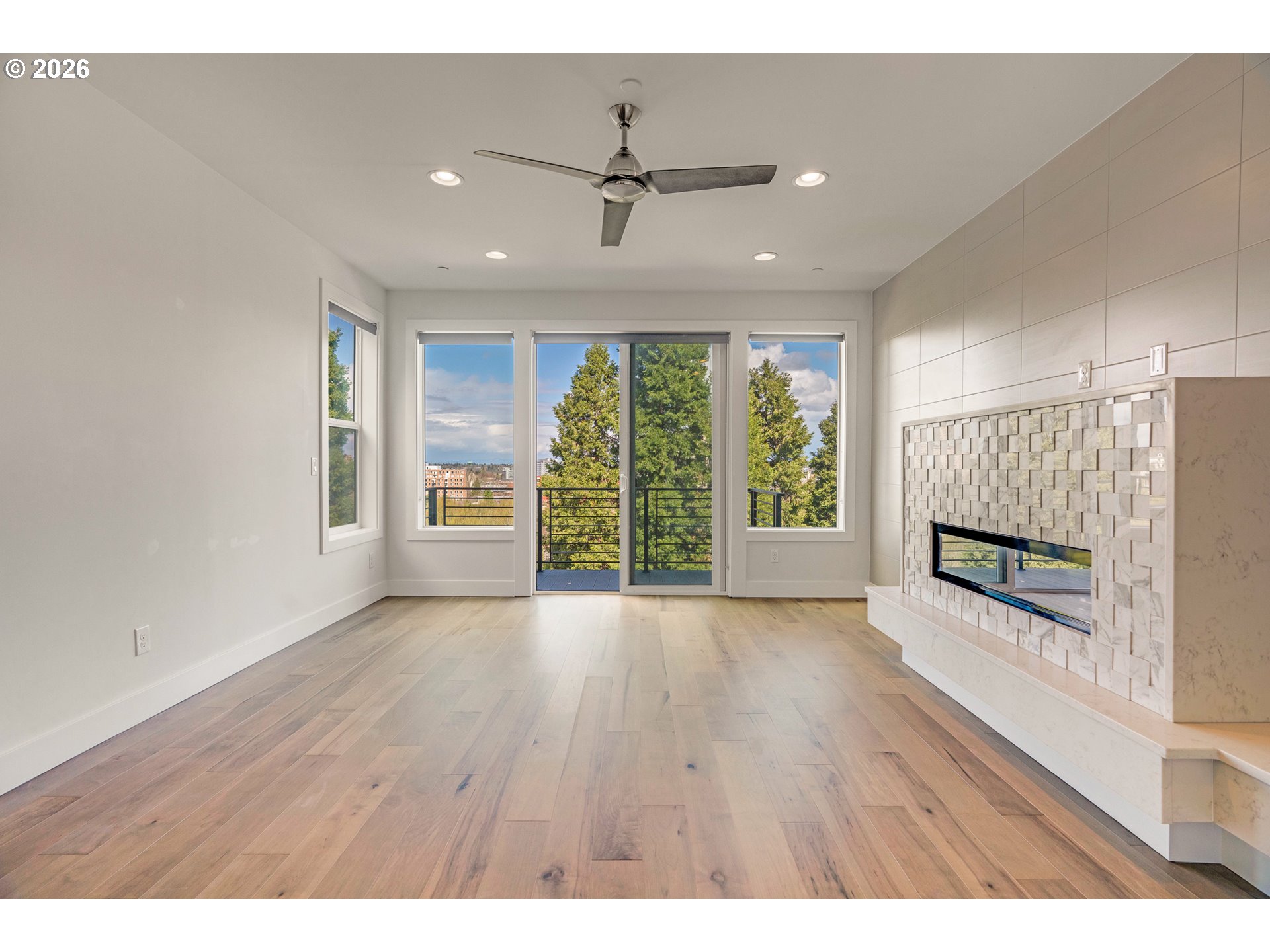 1625 SW MONTGOMERY ST