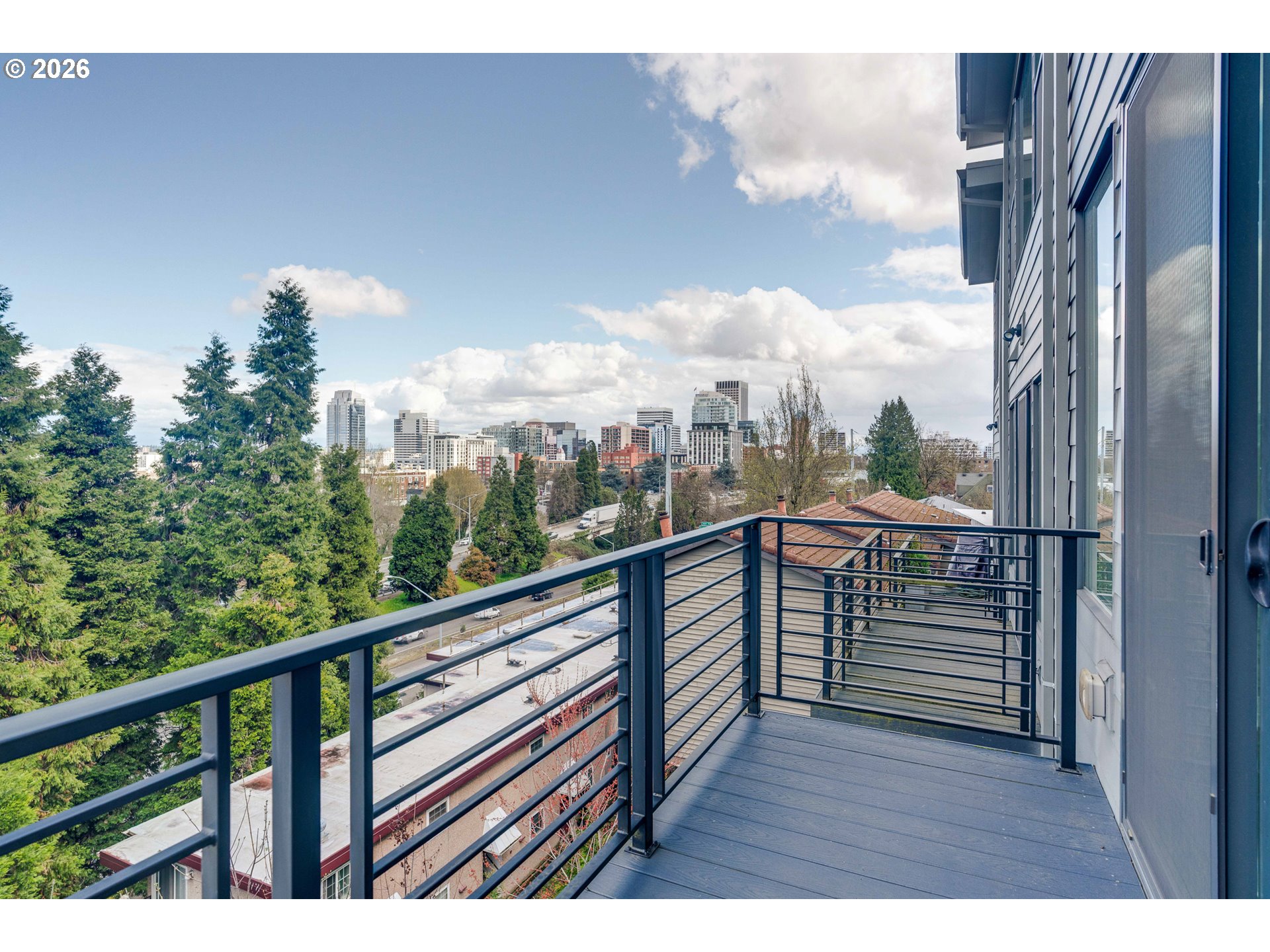 1625 SW MONTGOMERY ST