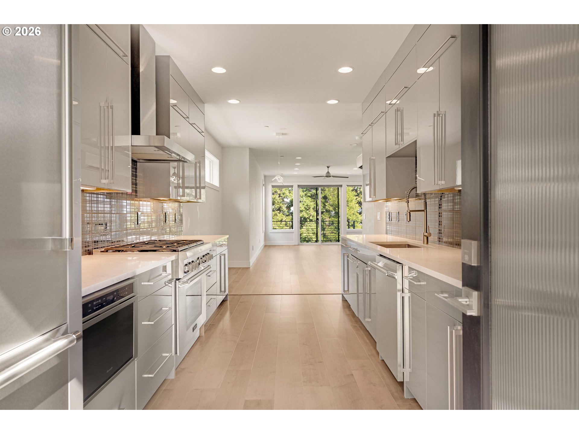 1625 SW MONTGOMERY ST