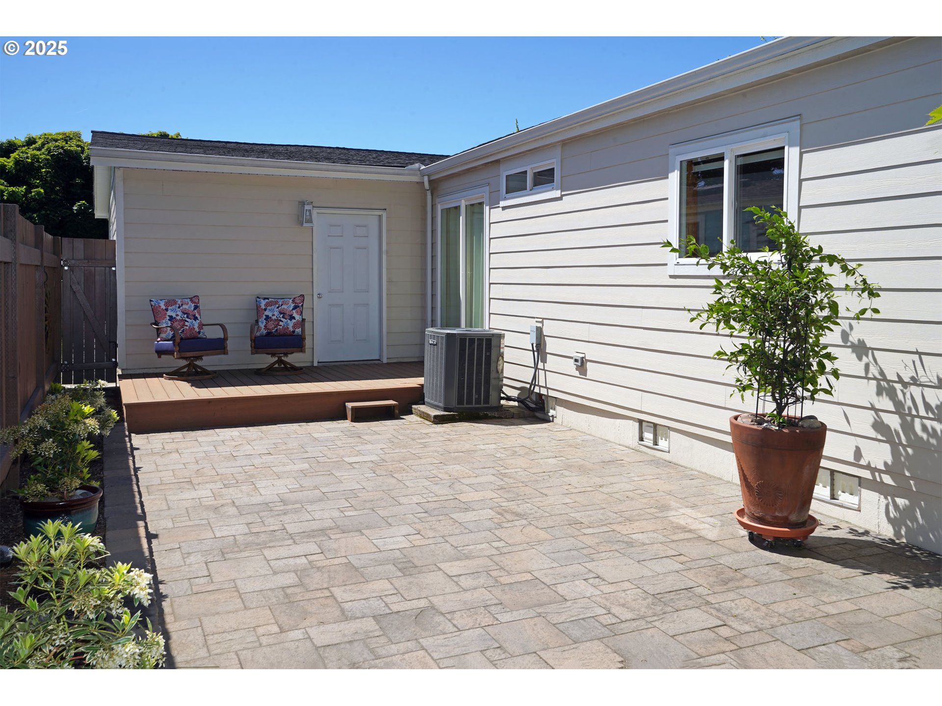 14308 NE SANDY BLVD #42