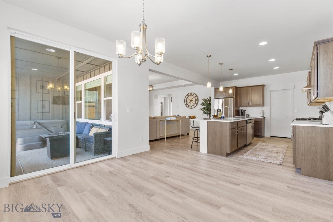 1515 Deadwood Loop