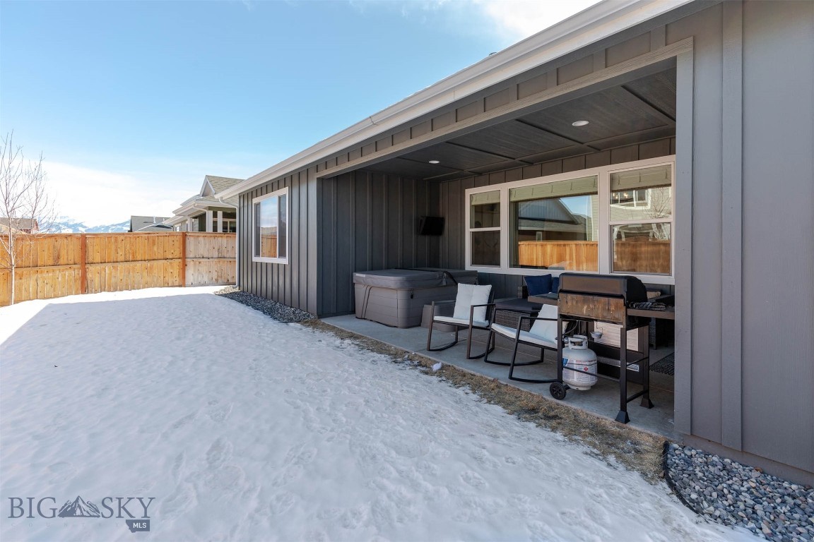 1515 Deadwood Loop