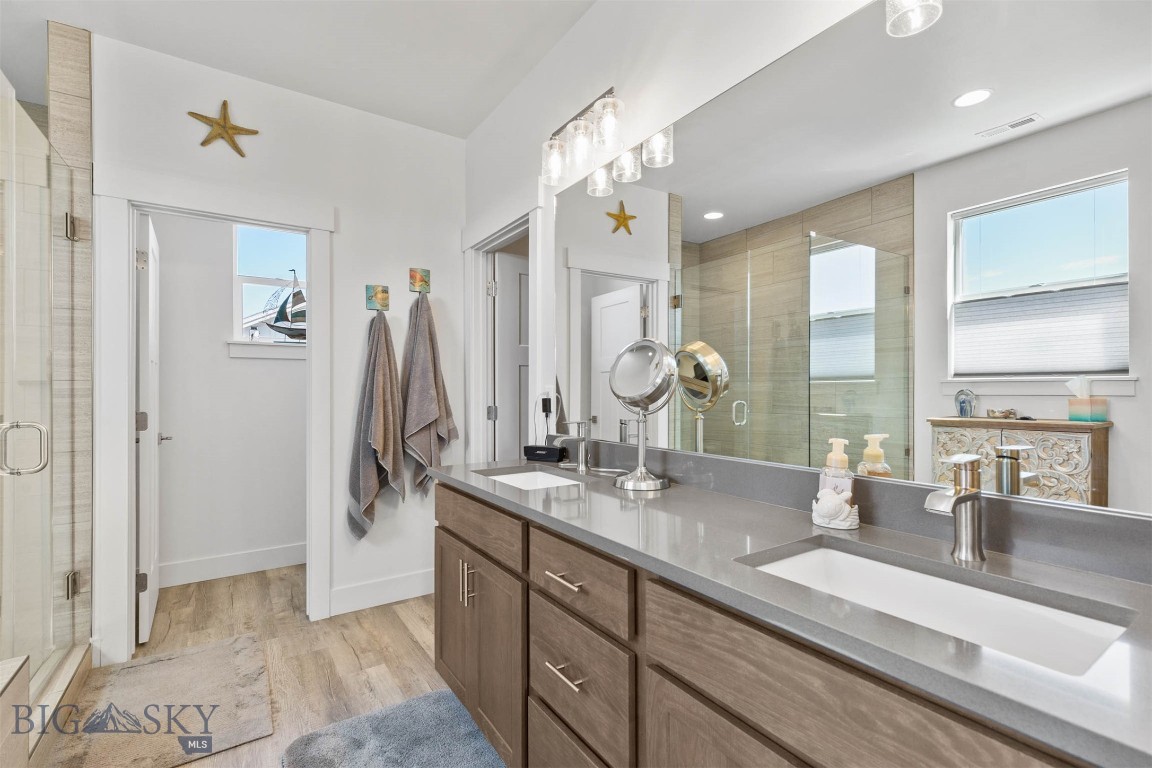 1502 Deadwood Loop