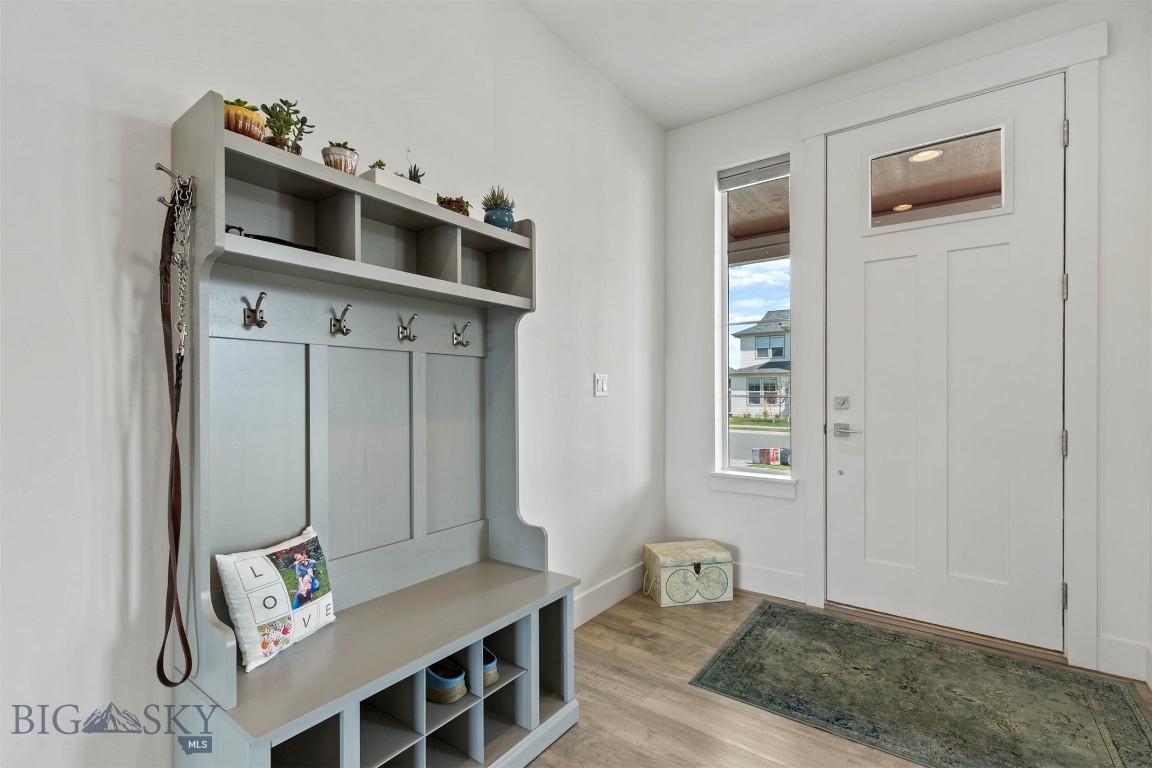 1502 Deadwood Loop