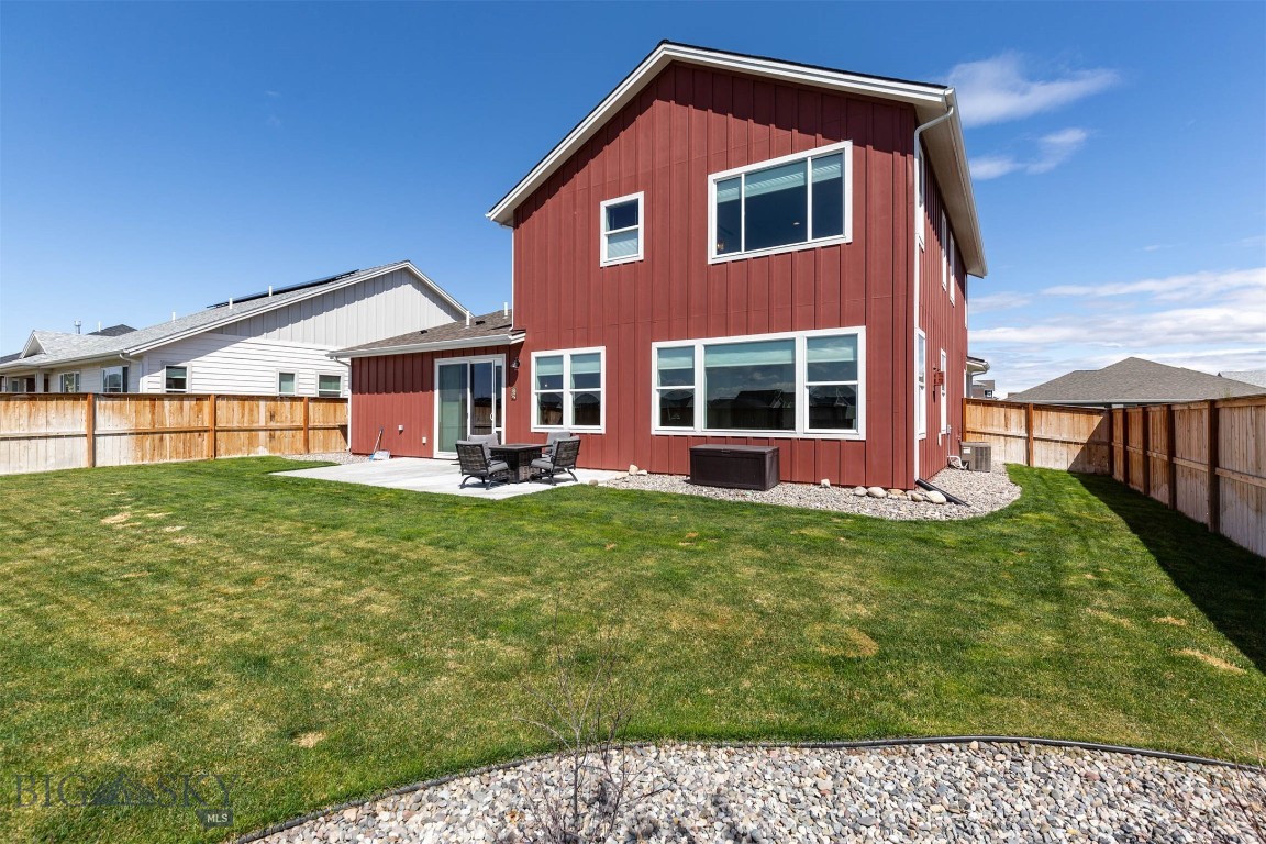 1502 Deadwood Loop