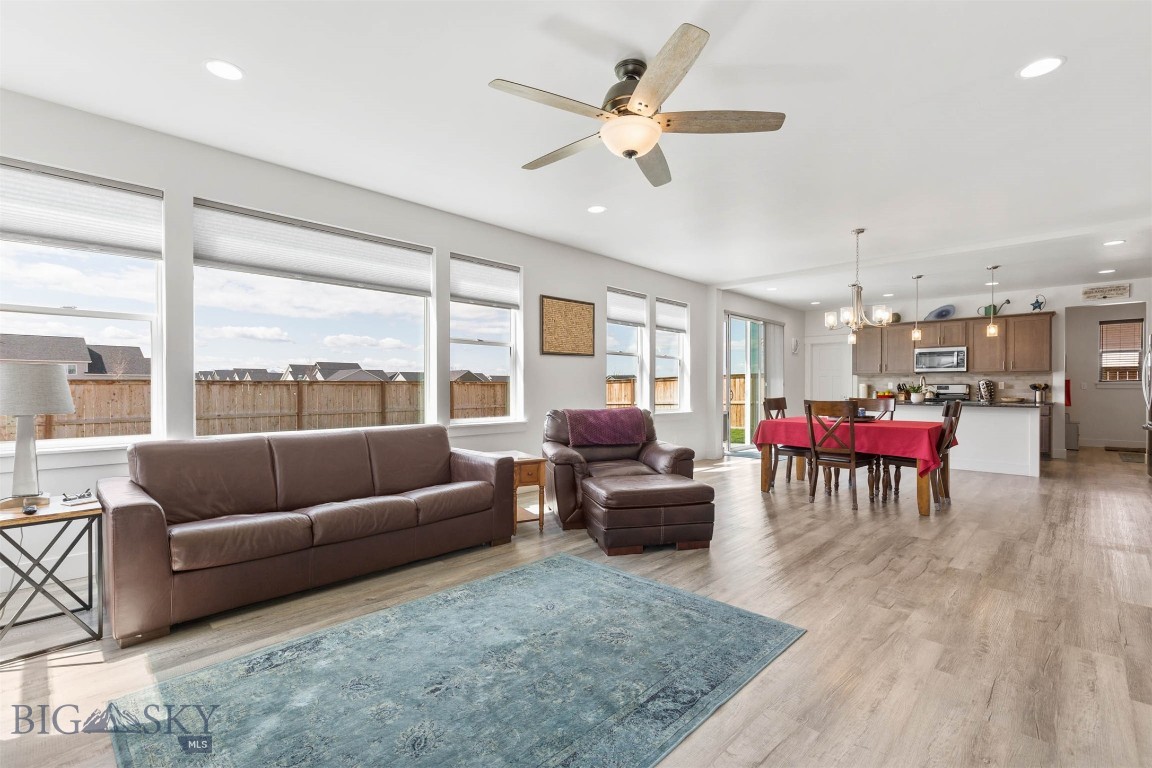 1502 Deadwood Loop