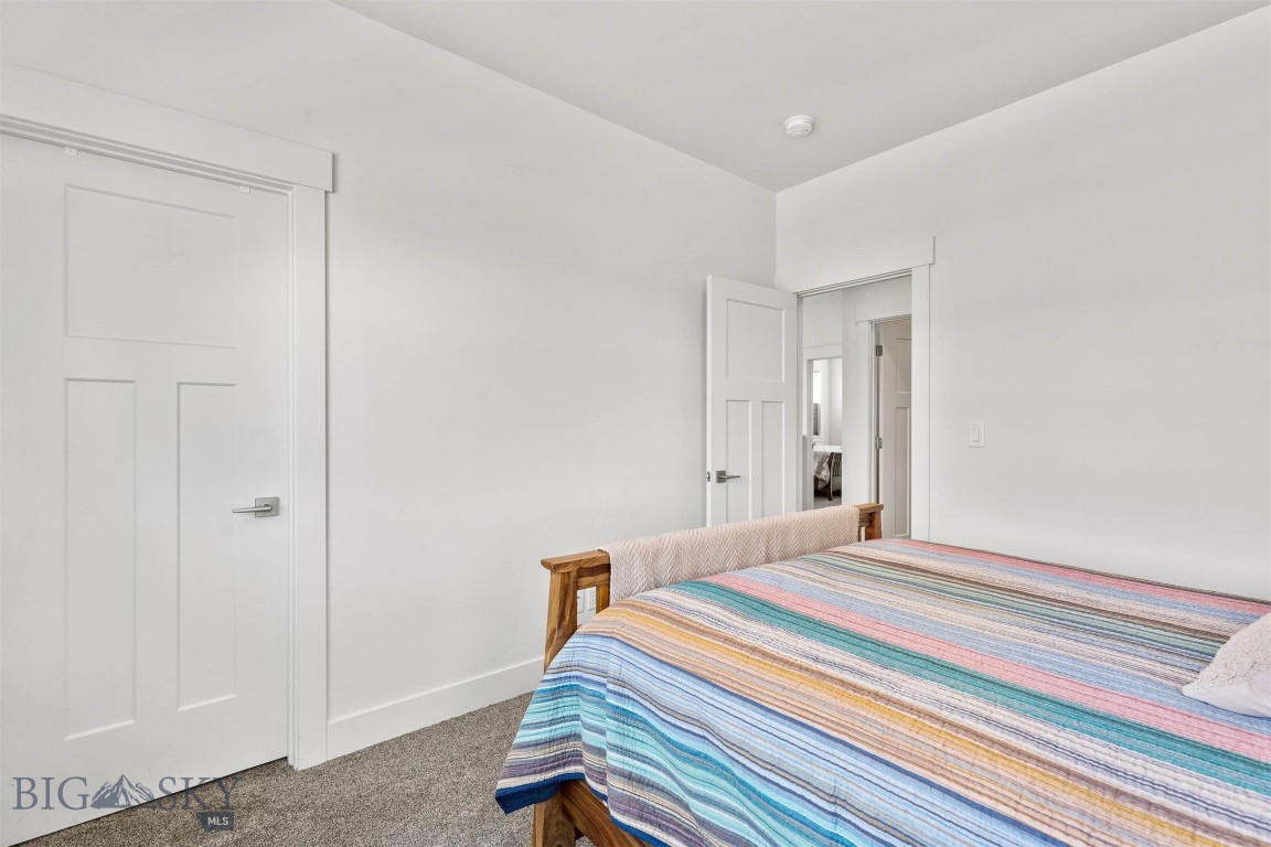 1502 Deadwood Loop