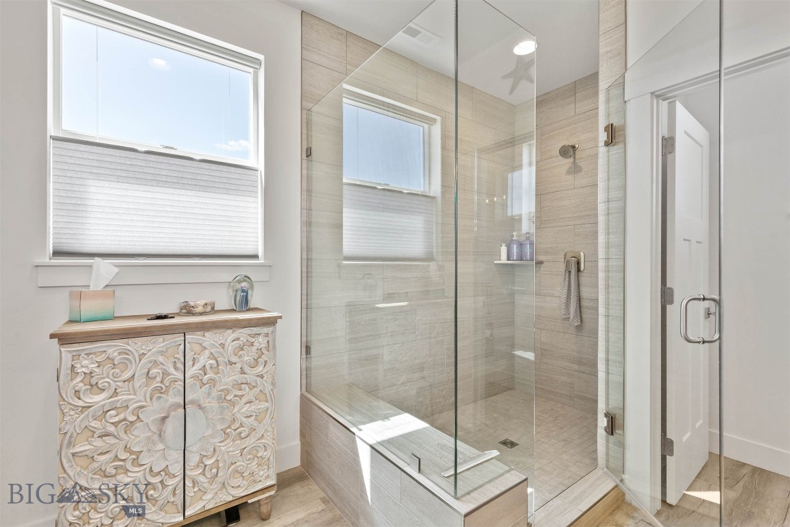1502 Deadwood Loop