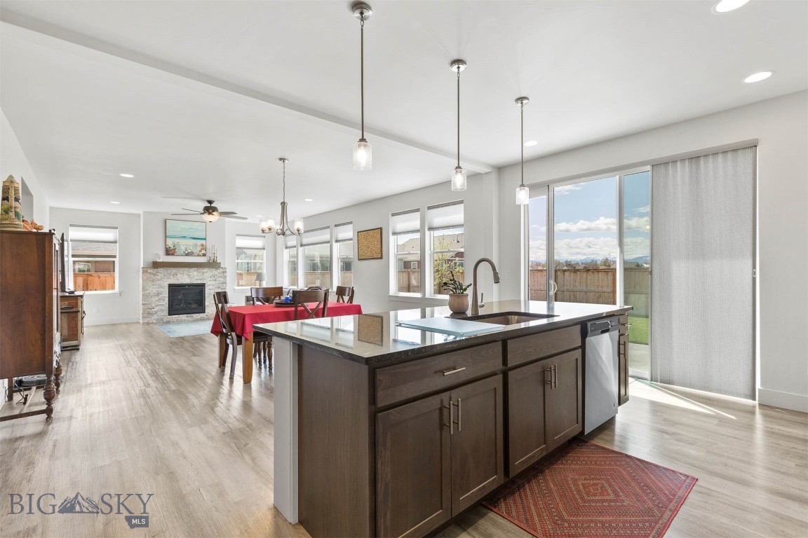 1502 Deadwood Loop