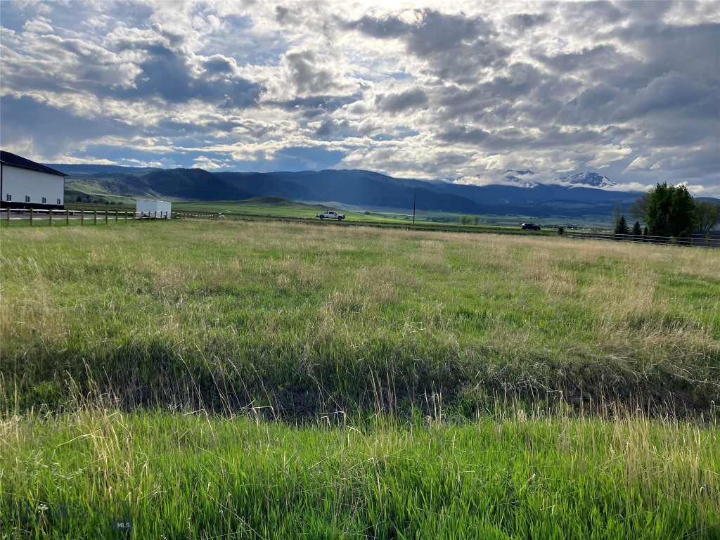 TBD Rainbow Loop Drive