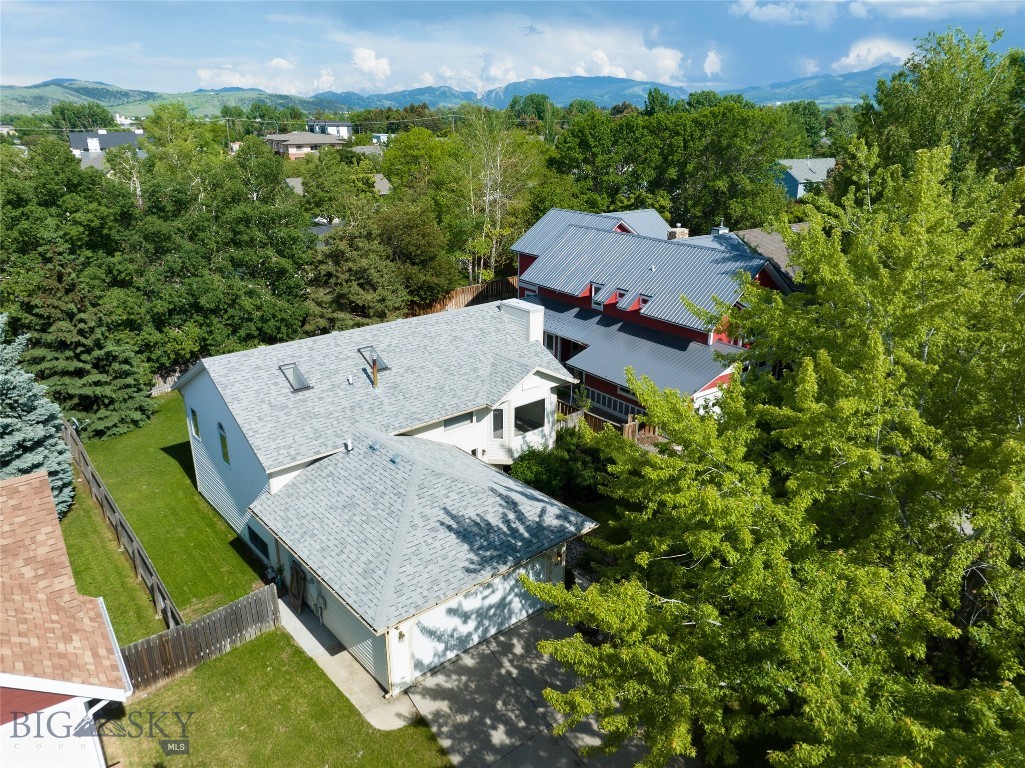 1012 Brentwood