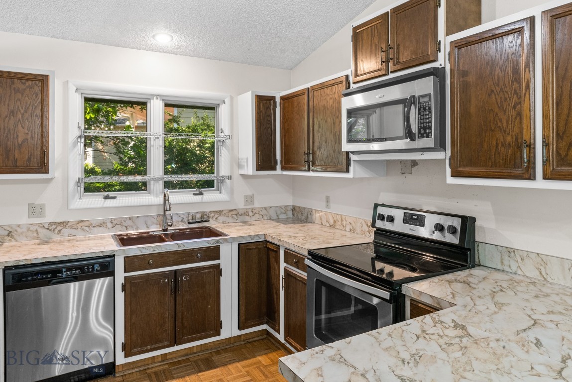 1403 Cherry Drive