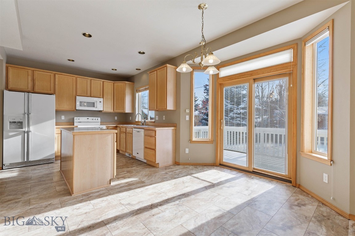 1146 N Spruce Drive