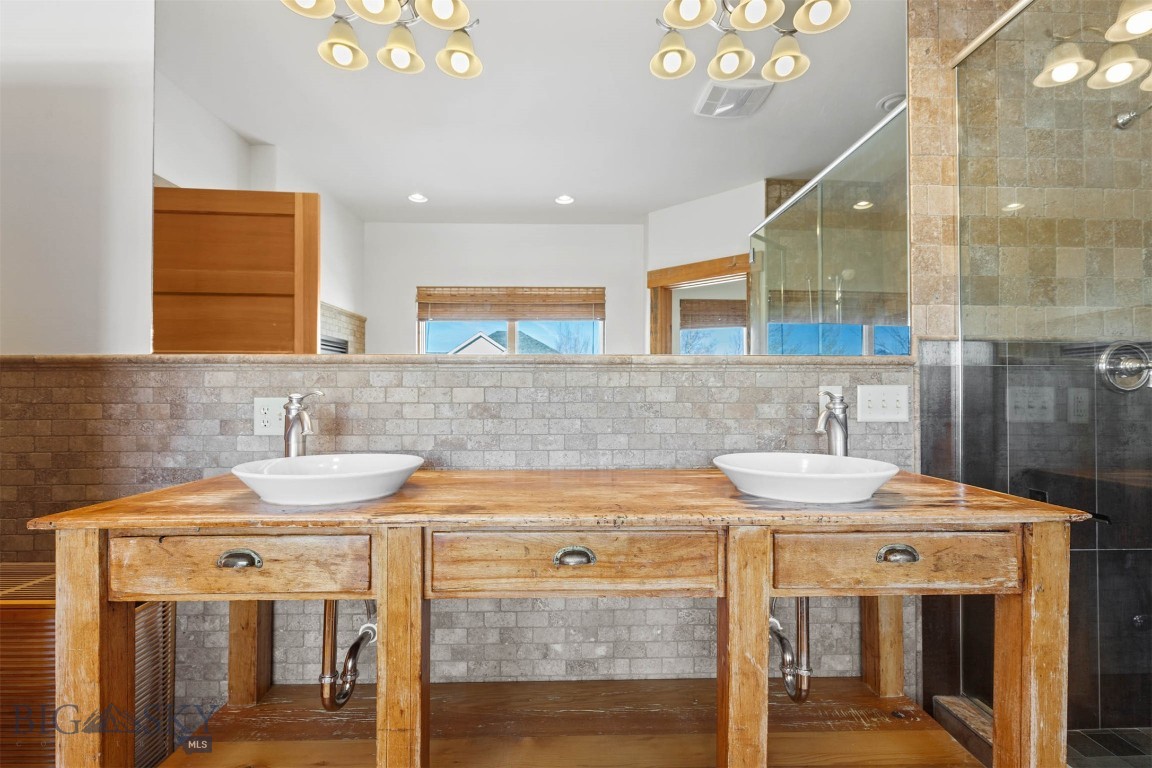 3618 Bungalow Lane