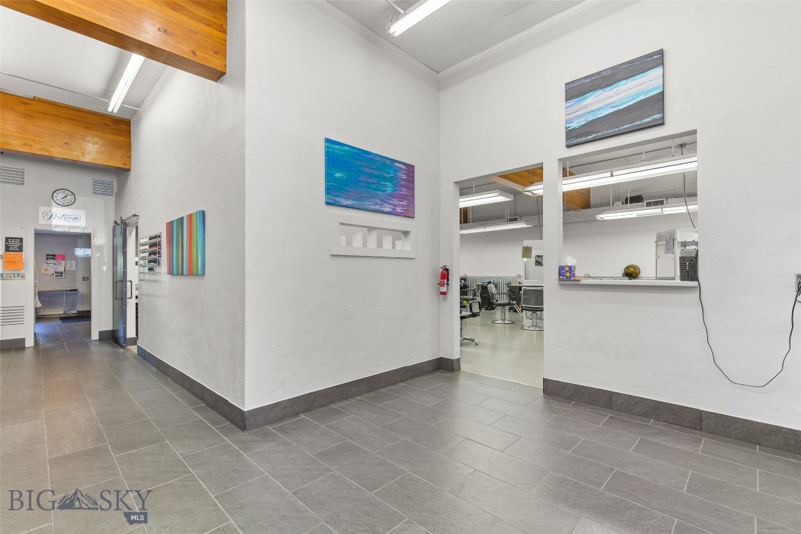 135 W Mendenhall Street