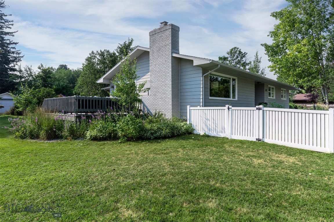 307 N 4th Street